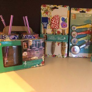 The Pioneer Women Kitchen Set